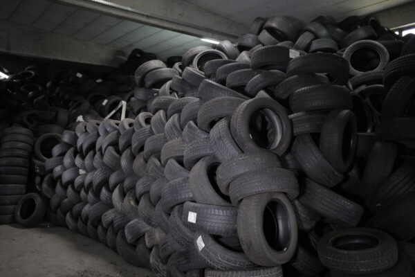 3.000 (3 in 1) used tyres | 2.5mm – 8mm | Popular African sizes